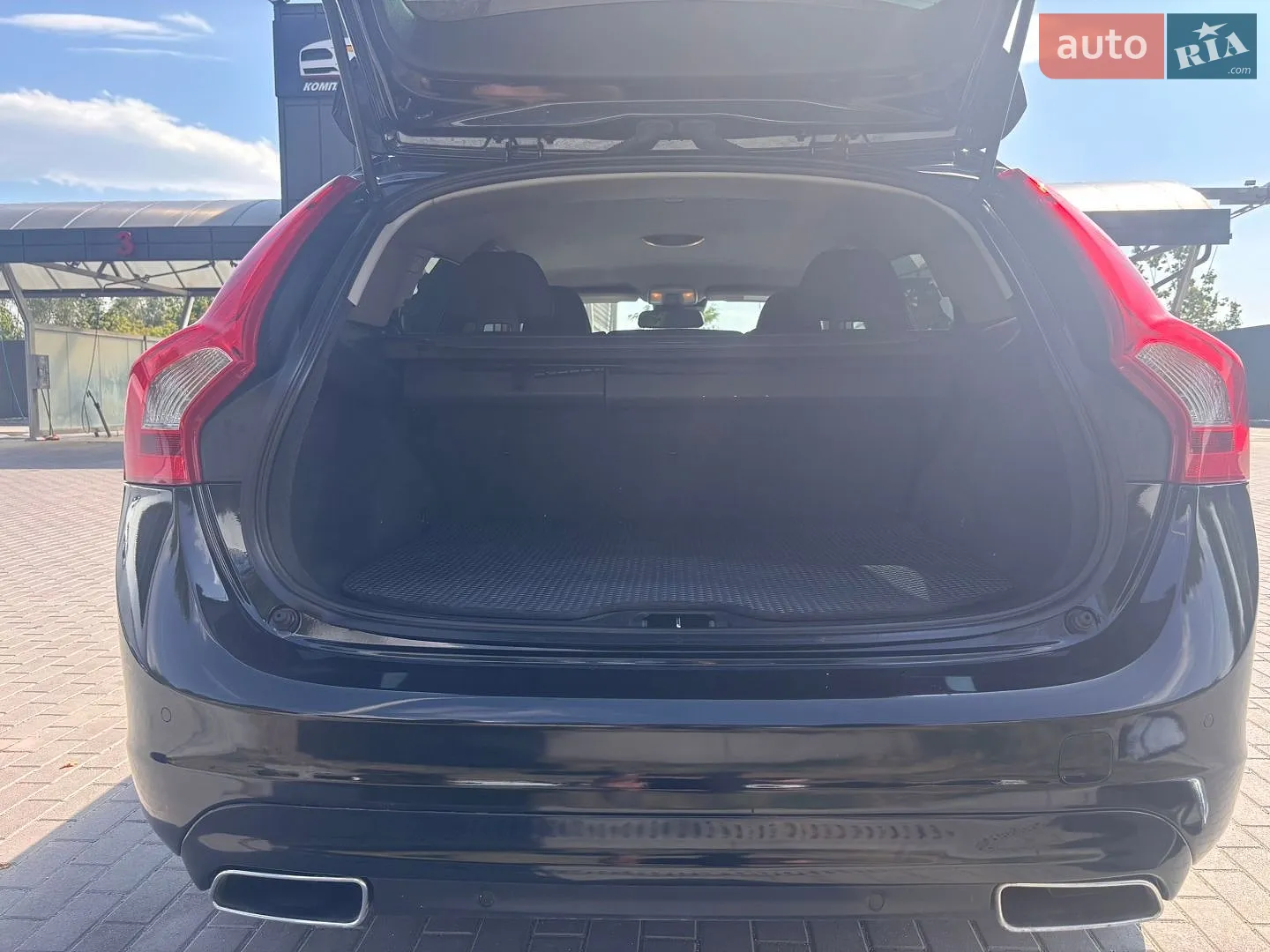 2015 Volvo V60 - мініатюра 8