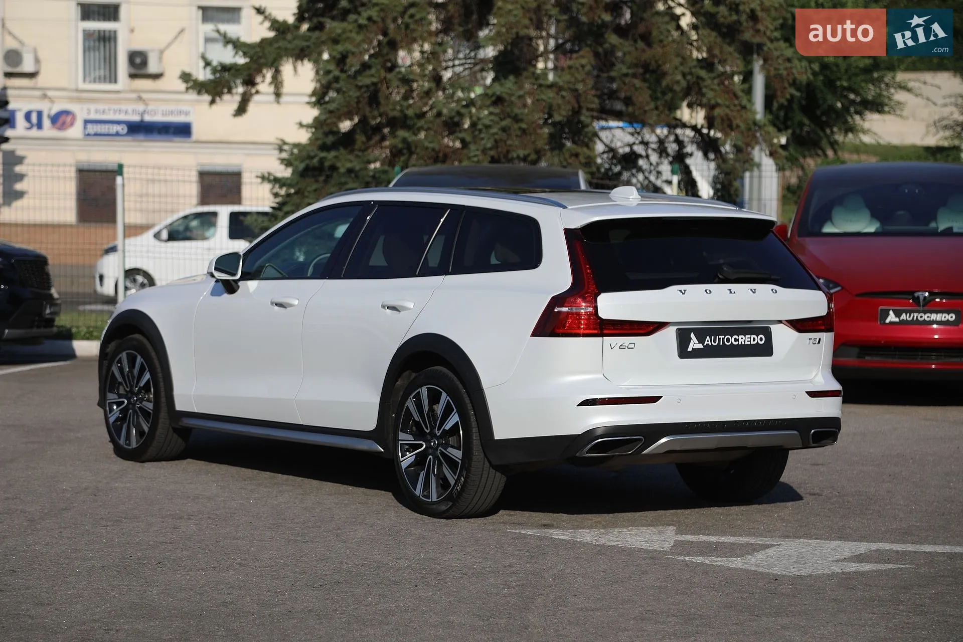 2019 Volvo V60 - мініатюра 8