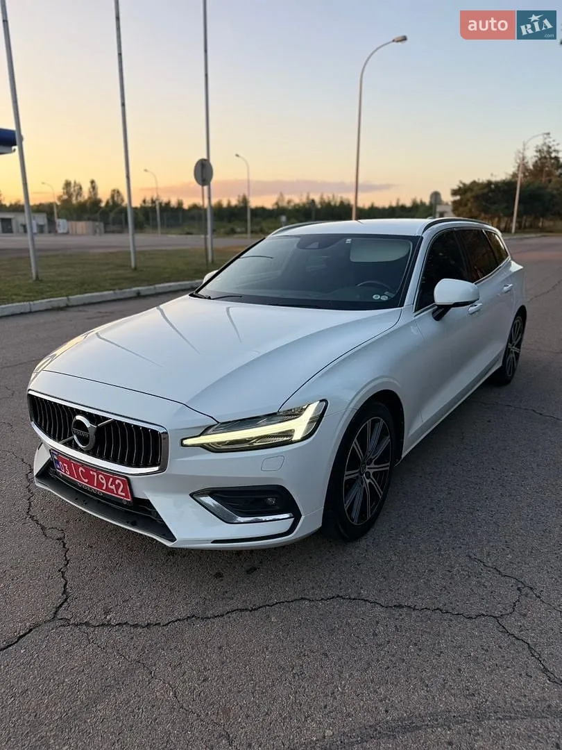2019 Volvo V60 - мініатюра 4