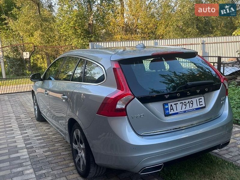 Универсал Volvo V60 2013 в Калуше