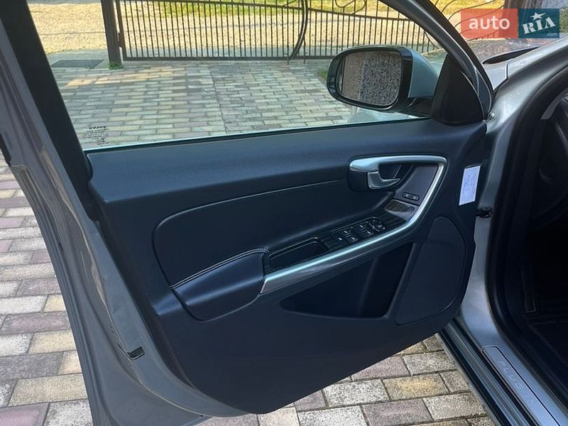 Универсал Volvo V60 2013 в Калуше