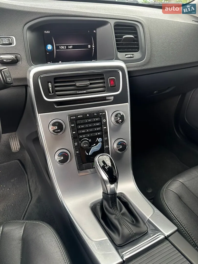 2018 Volvo V60 - мініатюра 29