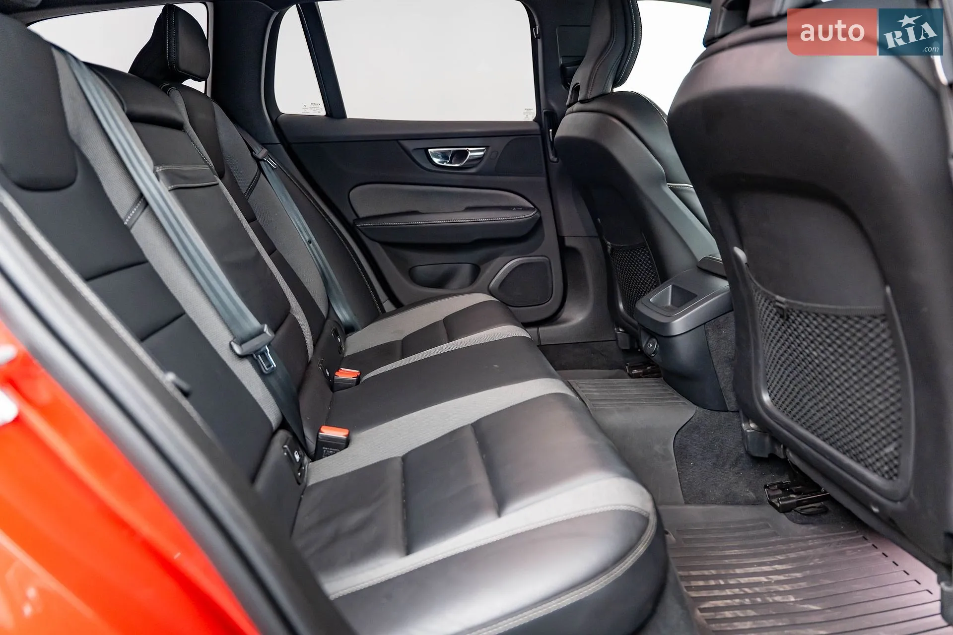 2021 Volvo V60 - мініатюра 24