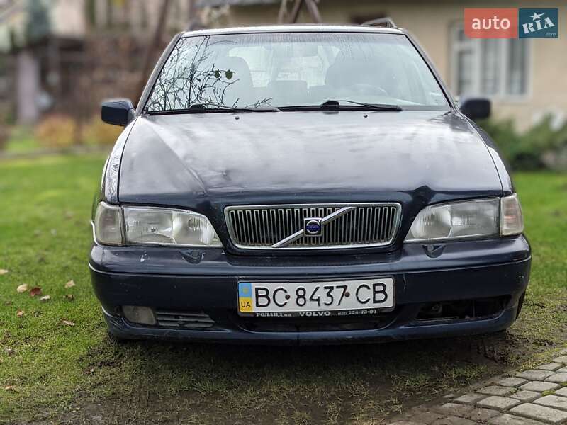 Универсал Volvo V70 1999 в Жовкве