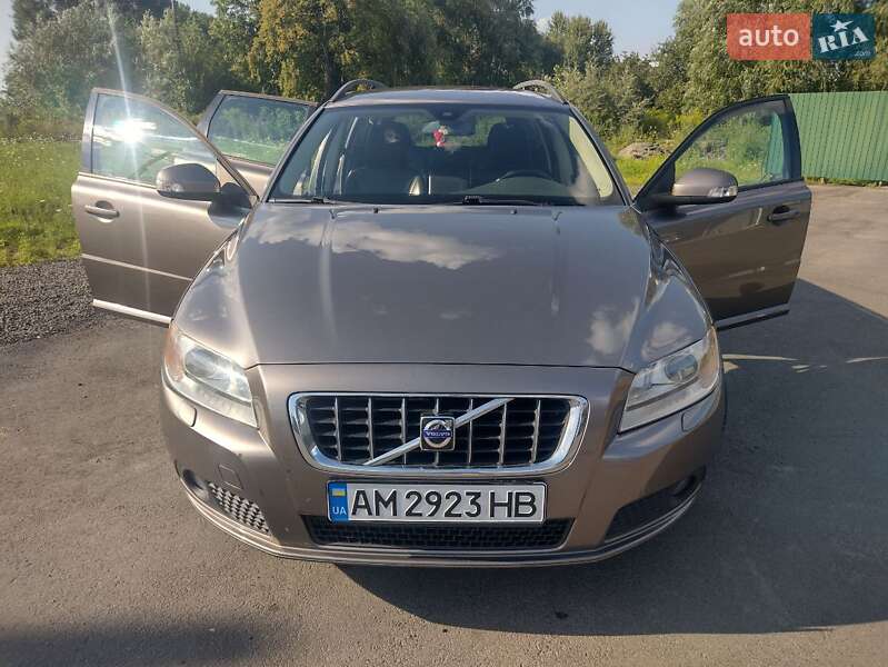 Універсал Volvo V70 2008 в Малині