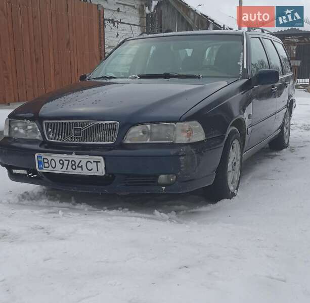 Универсал Volvo V70 1998 в Кременце