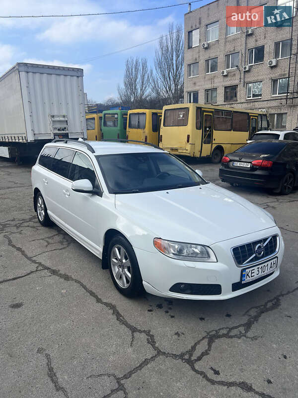 Volvo V70 2012