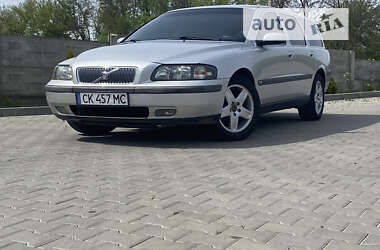 Универсал Volvo V70 2004 в Черновцах