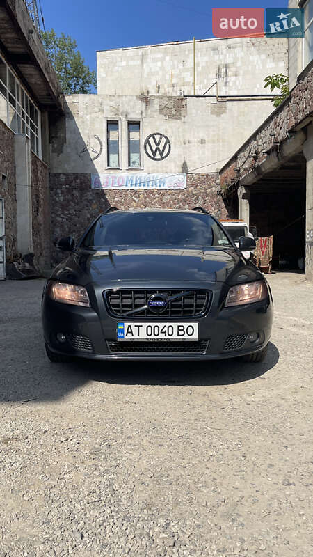 Универсал Volvo V70 2013 в Ивано-Франковске