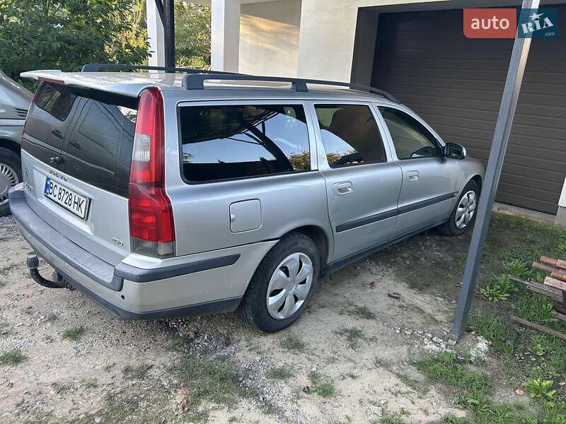 Универсал Volvo V70 2000 в Судовой Вишне