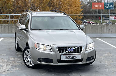 Универсал Volvo V70 2010 в Киеве