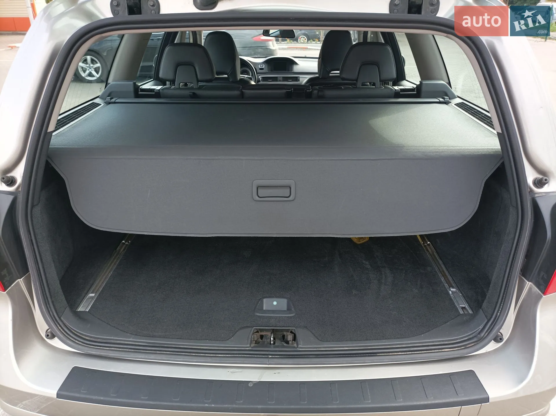 2011 Volvo V70 - мініатюра 6