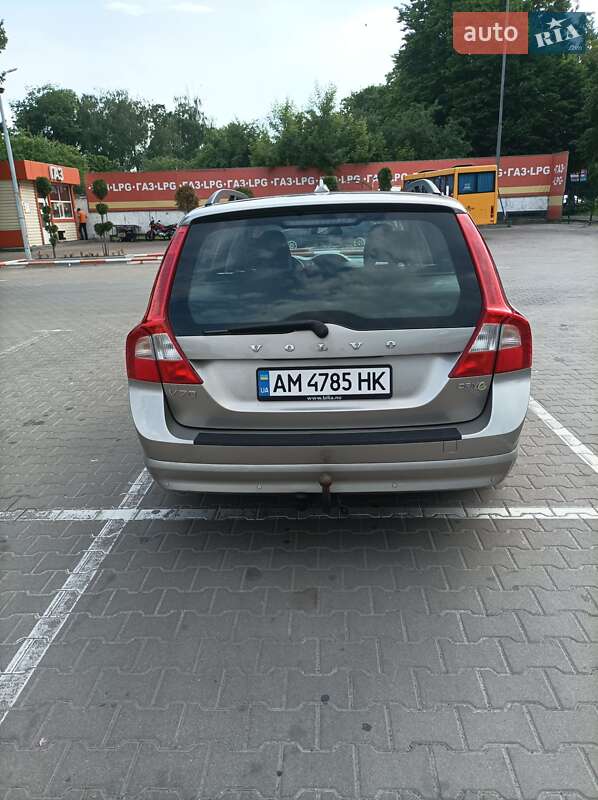 Універсал Volvo V70 2011 в Житомирі