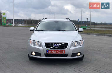 Універсал Volvo V70 2010 в Радивиліві