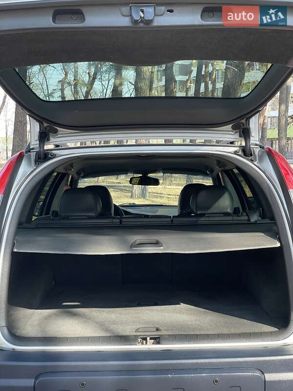 Универсал Volvo V70 2001 в Киеве фото 22 Универсал Volvo V70 2001 в Киеве