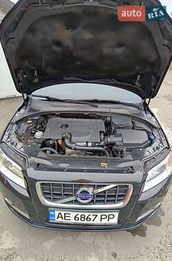 Универсал Volvo V70 2010 в 