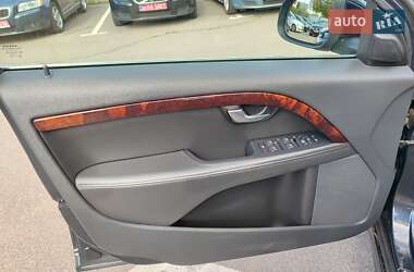 Универсал Volvo V70 2011 в 