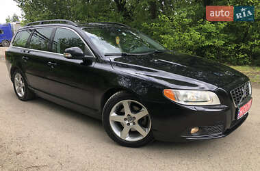 Универсал Volvo V70 2010 в 