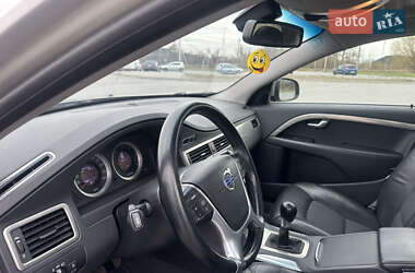 Универсал Volvo V70 2010 в 
