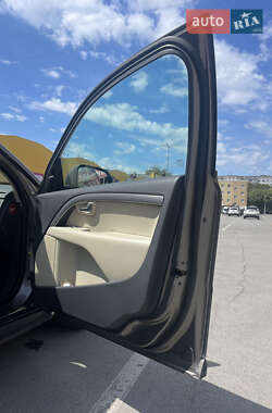 Универсал Volvo V70 2008 в 