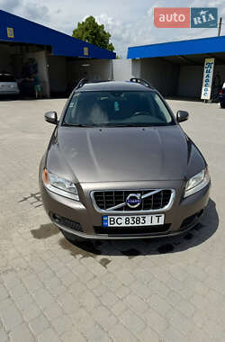 Универсал Volvo V70 2010 в 