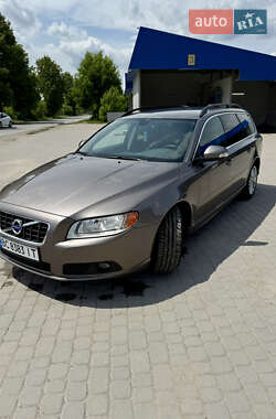 Универсал Volvo V70 2010 в 