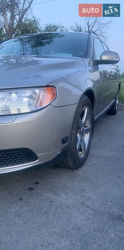 Универсал Volvo V70 2007 в Горишних Плавнях фото 5 Универсал Volvo V70 2007 в Горишних Плавнях