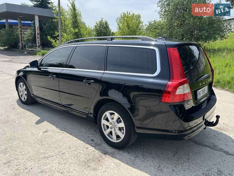 Універсал Volvo V70 2011 в Маневичах