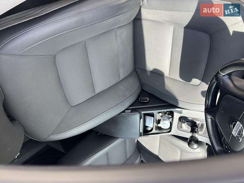 Універсал Volvo V70 2011 в Маневичах