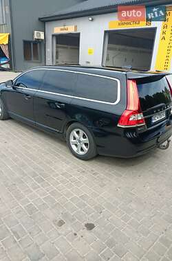 Универсал Volvo V70 2013 в 