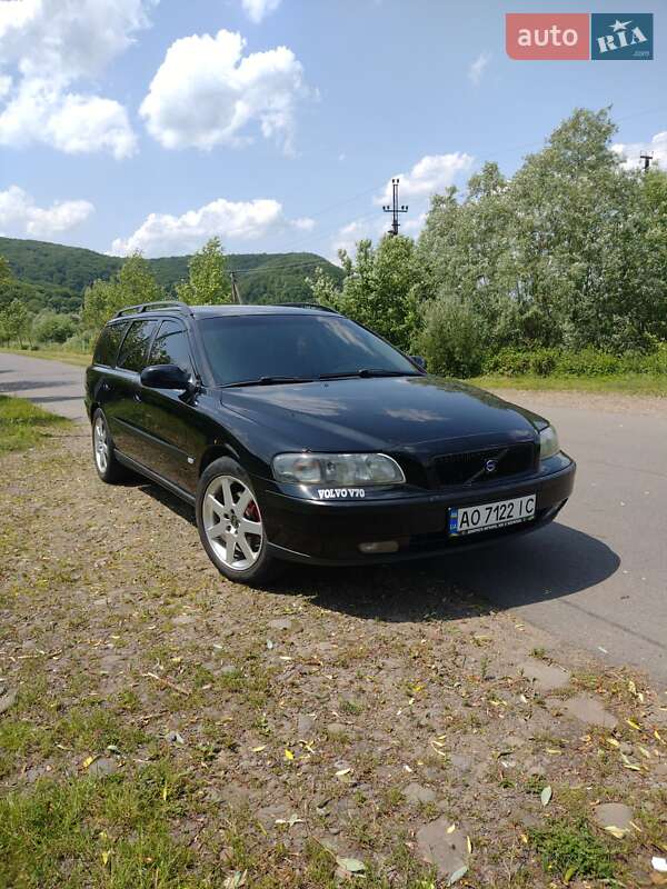 Универсал Volvo V70 2001 в Ужгороде