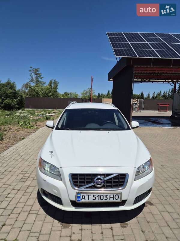 Volvo V70 2012