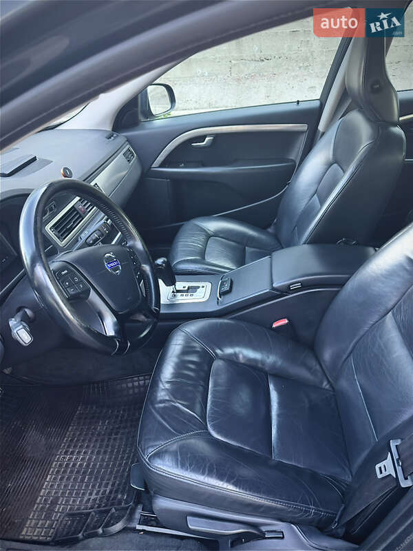 Универсал Volvo V70 2009 в Киеве