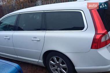 Универсал Volvo V70 2010 в 