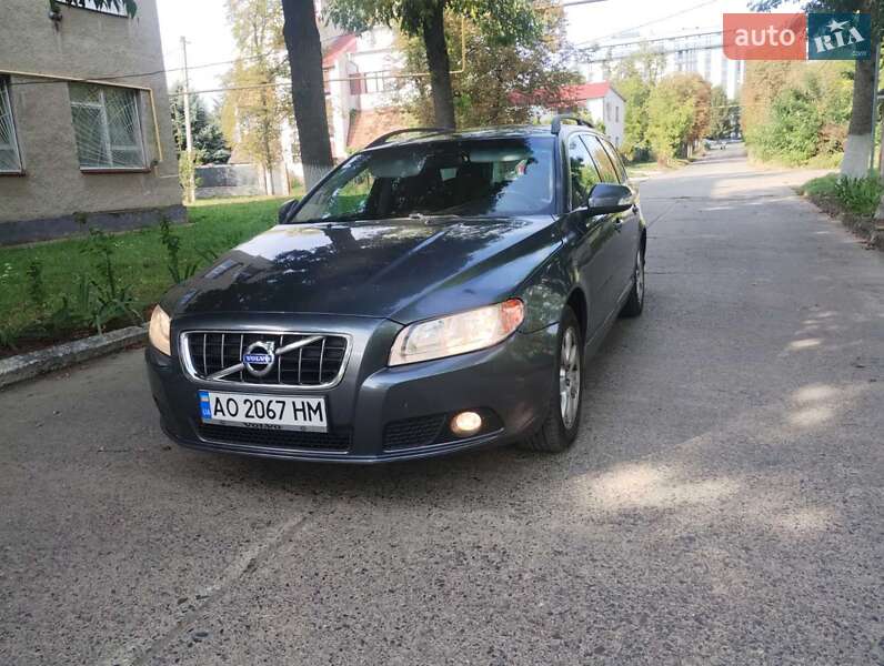 Volvo V70 2010
