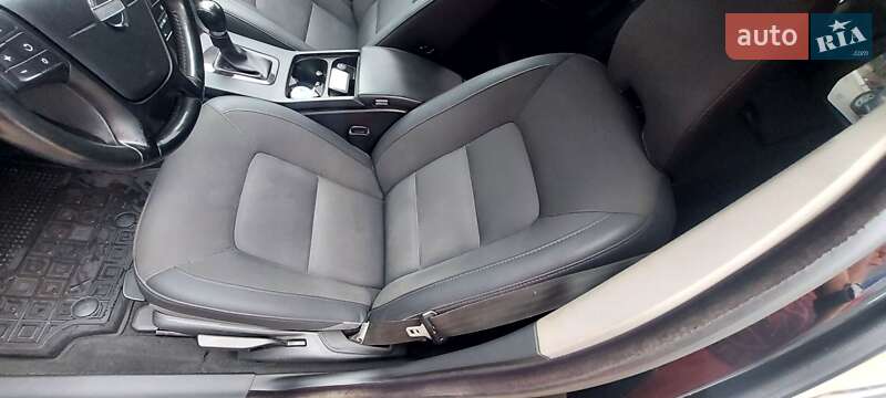 Універсал Volvo V70 2011 в Вараші фото 18 Універсал Volvo V70 2011 в Вараші