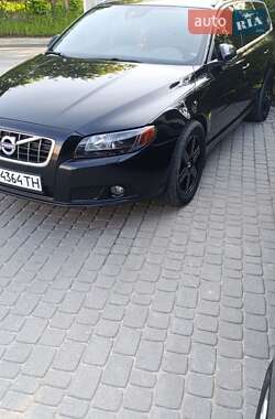 Універсал Volvo V70 2011 в Львові
