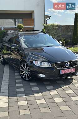 Универсал Volvo V70 2015 в 