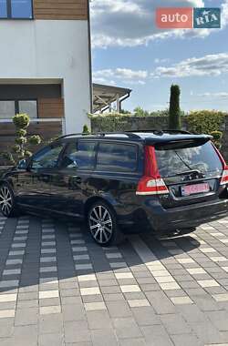 Универсал Volvo V70 2015 в 
