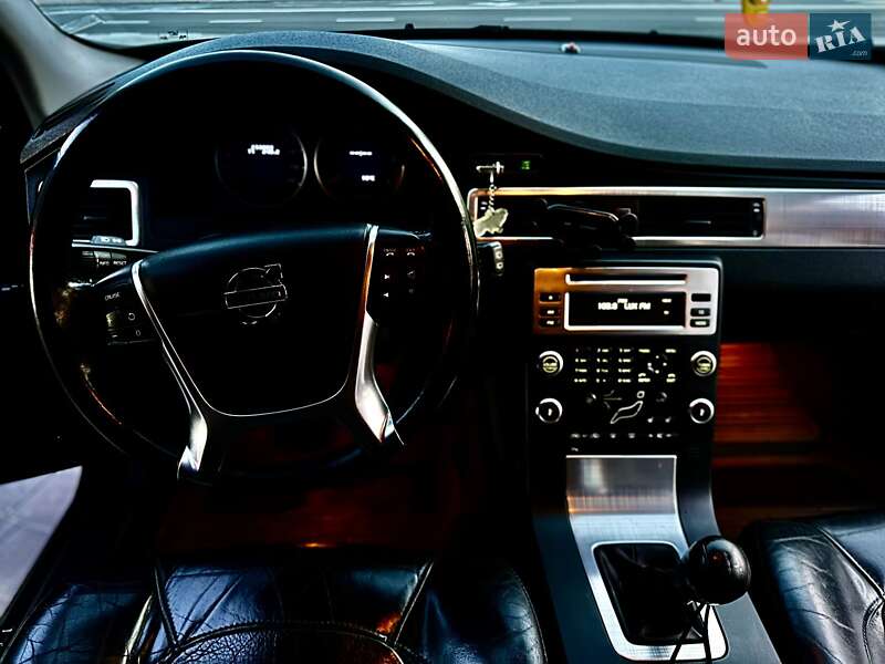 Универсал Volvo V70 2010 в Ивано-Франковске