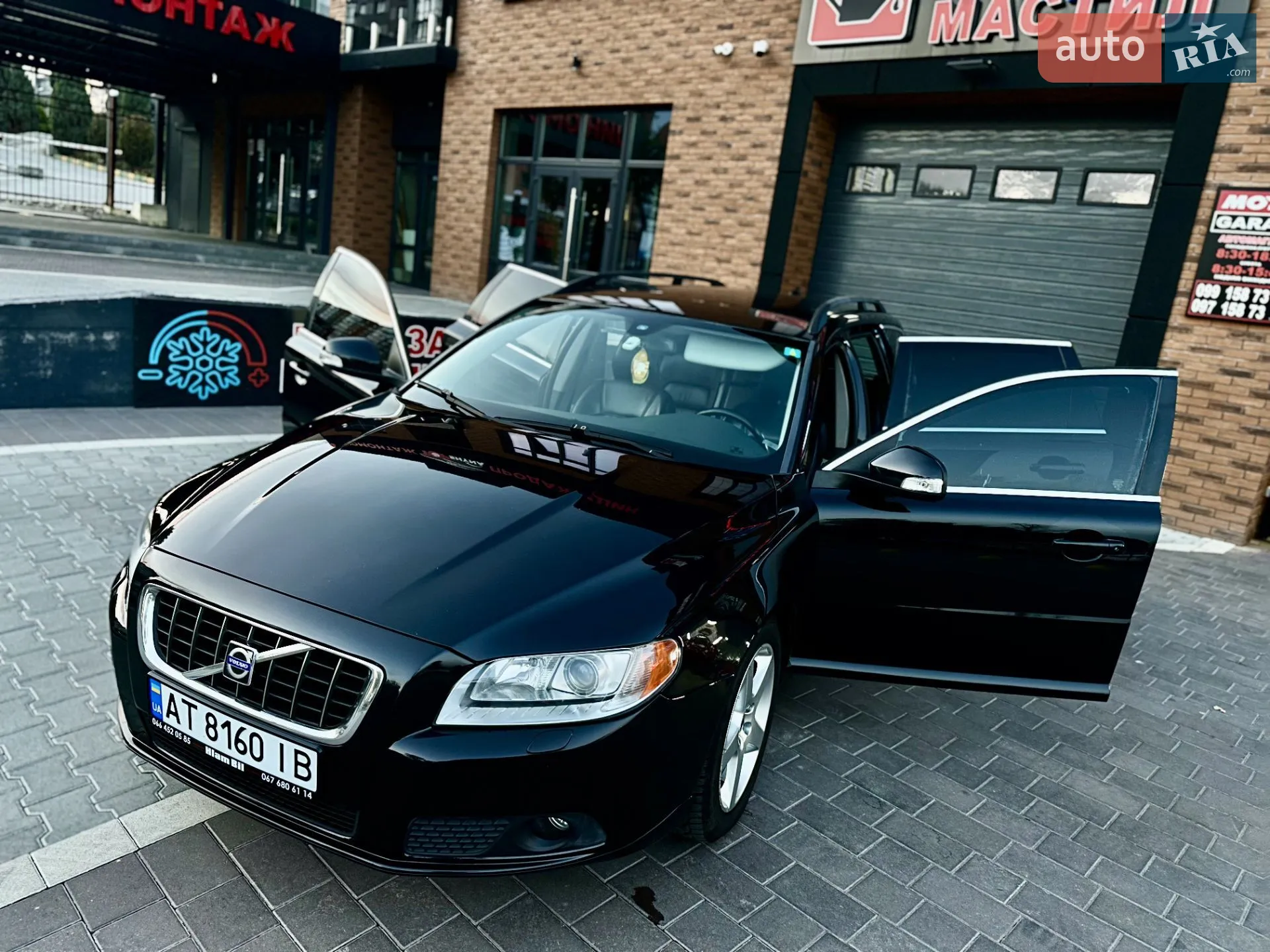 2010 Volvo V70 - мініатюра 18