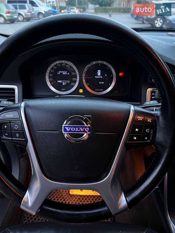 Универсал Volvo V70 2010 в Казатине