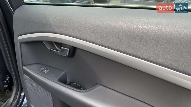 Универсал Volvo V70 2013 в Луцке