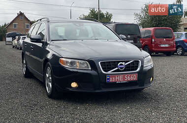 Универсал Volvo V70 2013 в 