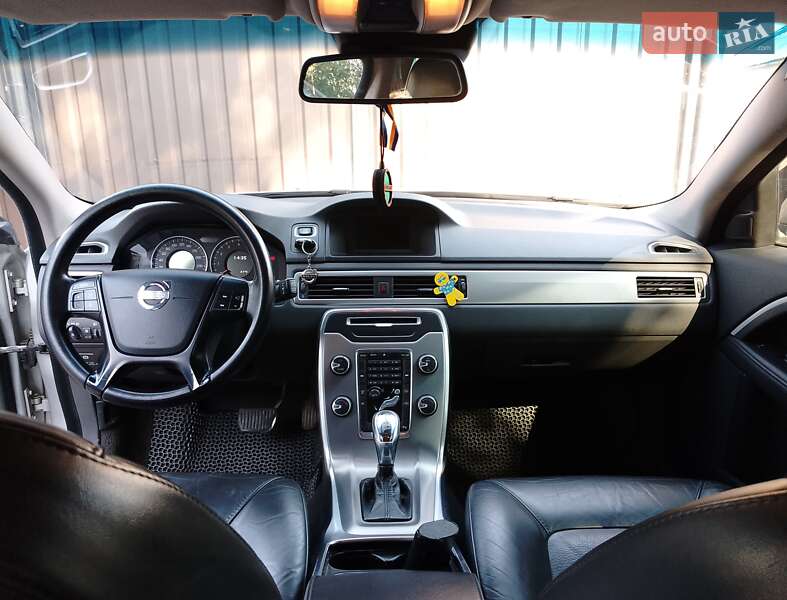 Універсал Volvo V70 2013 в Вінниці