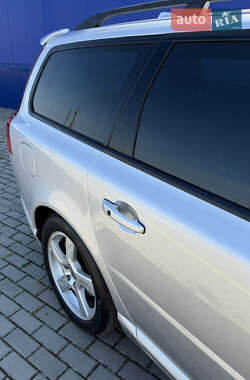 Універсал Volvo V70 2013 в  фото 23 Універсал Volvo V70 2013 в