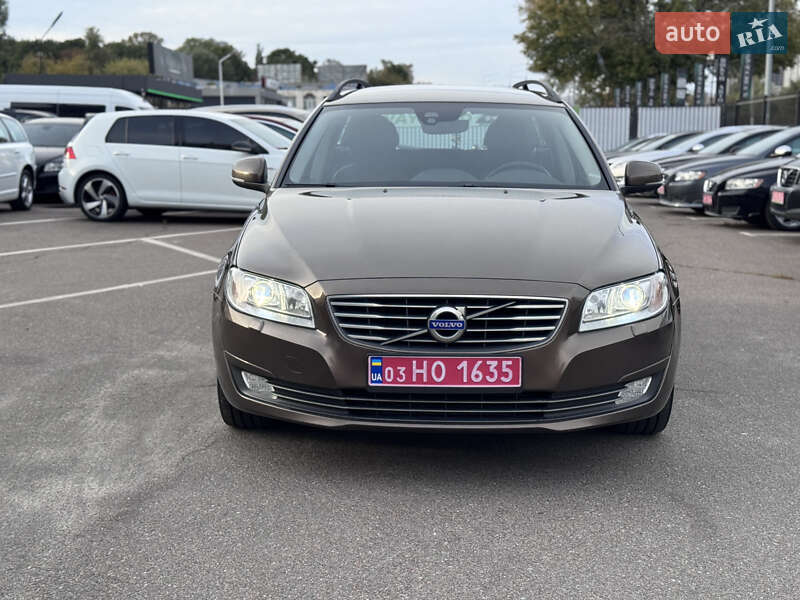 Volvo V70 2016