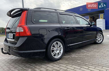 Универсал Volvo V70 2012 в 