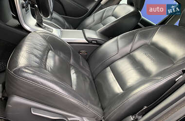 Универсал Volvo V70 2012 в 