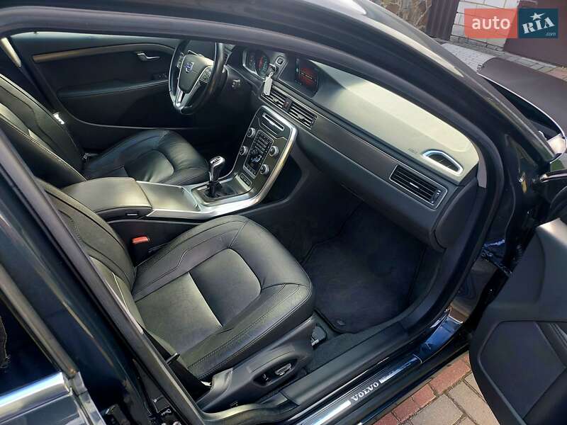 Універсал Volvo V70 2015 в Бродах